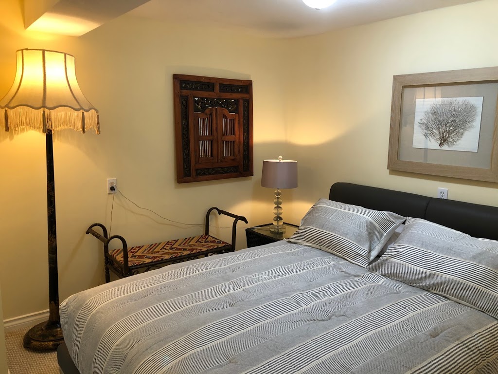 Sausalito Beachside Suites | 1185 Oxford St, White Rock, BC V4B 3P5, Canada | Phone: (604) 538-3237