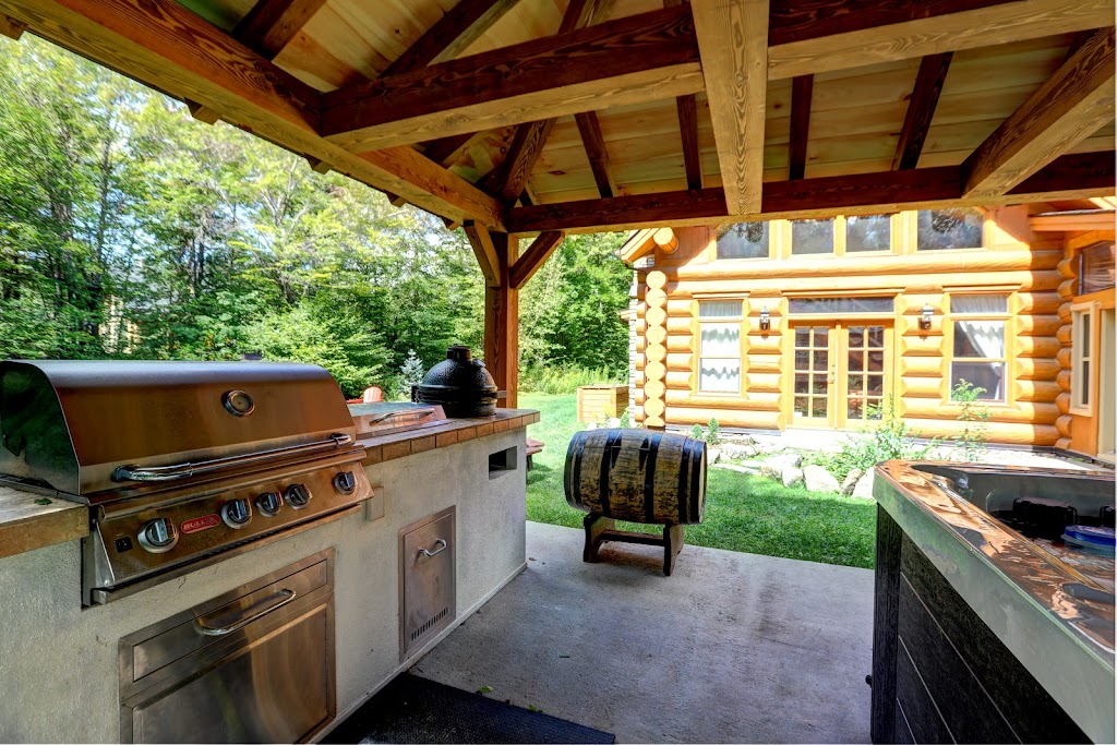 Chalet no. 14 by Fiddler Lake Resort® (Ours-Bear) | Fiddler Lake Resort Reception, 6 Chem. du Merle, Mille-Isles, QC J0R 1A0, Canada | Phone: (800) 721-0371