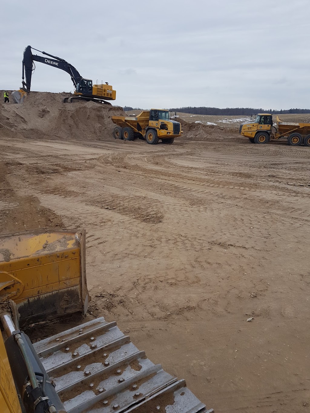 John Schnieders Excavating Ltd | 7665 Wellington St S #11, Drayton, ON N0G 1P0, Canada | Phone: (519) 638-0046