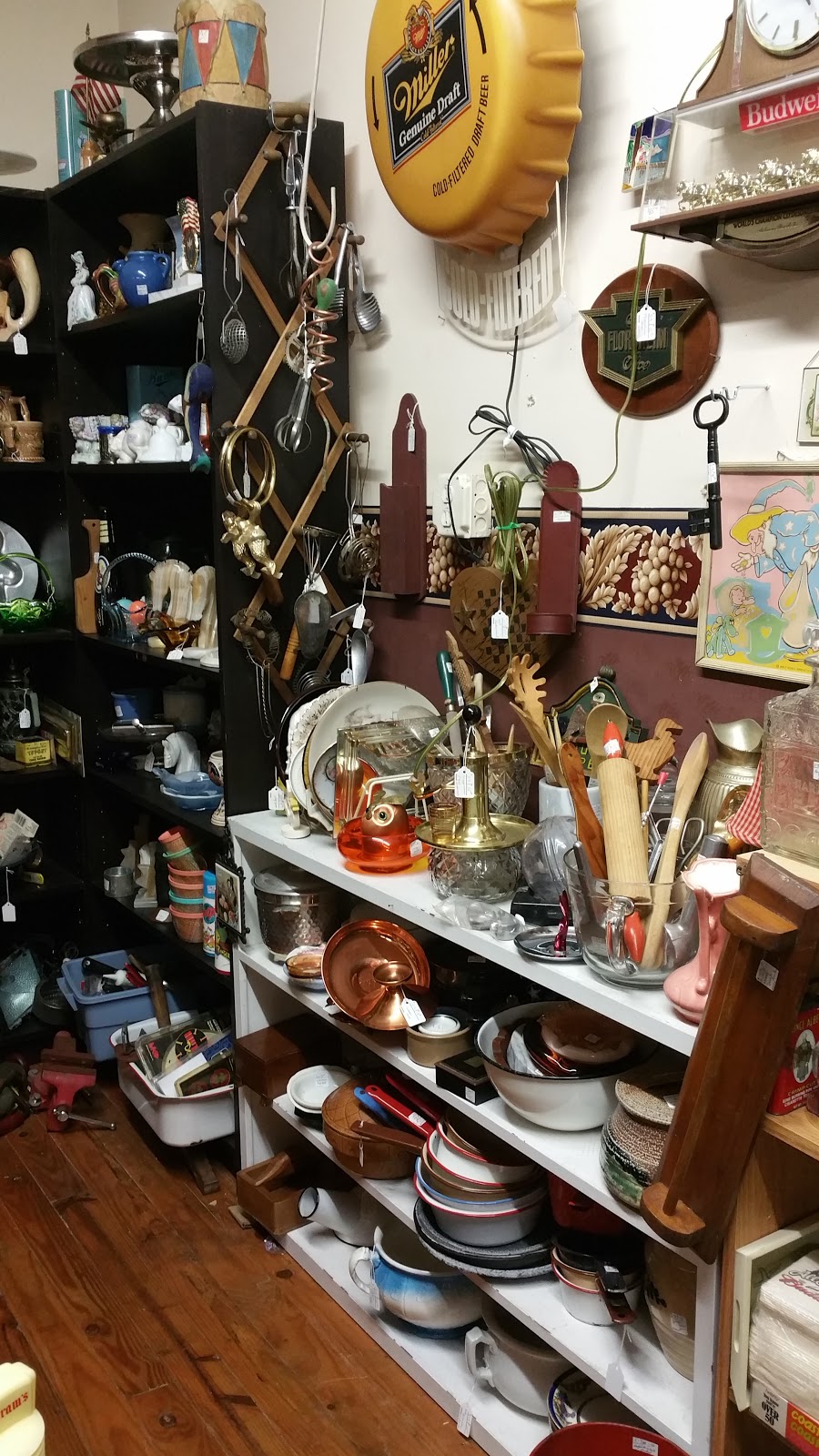 The Sanborn Mill Antiques & Marketplace | 5890 Ward Rd, Sanborn, NY 14132, USA | Phone: (716) 731-2828