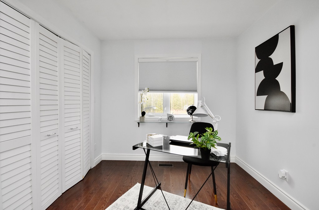 Creative Spaces in Bloom | 954 Yonge St, Barrie, ON L9J 0E7, Canada | Phone: (705) 817-6116