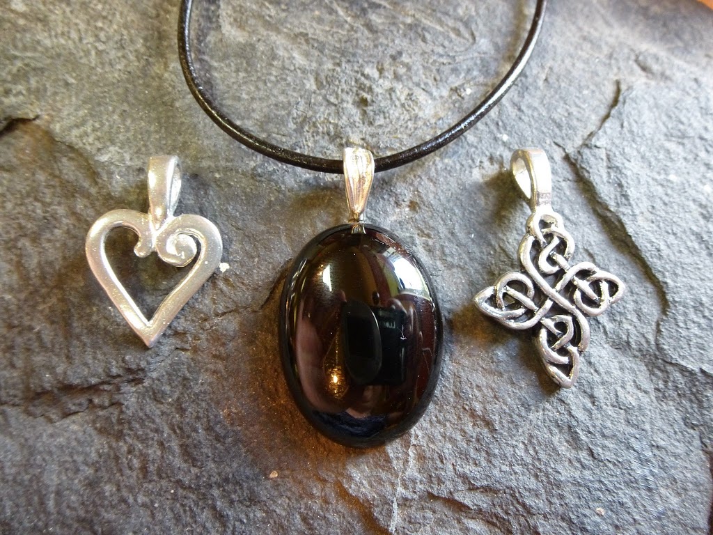 Robert Hall Originals | 138 Sugar Maple Rd, Saint George, ON N0E 1N0, Canada | Phone: (519) 448-1236