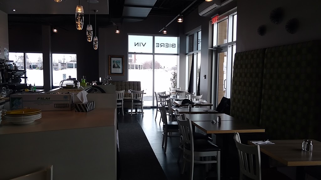 Bistro Putchie | bureau 100, 2255 Boulevard Fernand-Lafontaine, Longueuil, QC J4G 2R8, Canada | Phone: (450) 396-6359