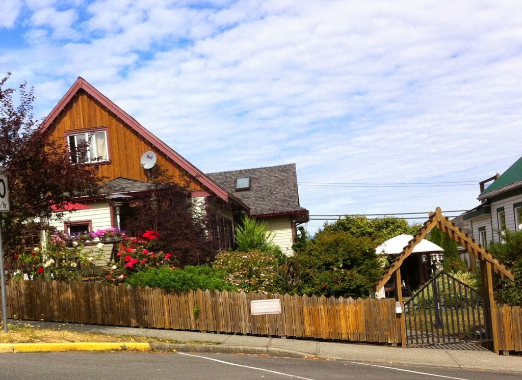 Bliss Yoga Studio & Wellness Centre | 120 Roberts St, Ladysmith, BC V9G 1B4, Canada | Phone: (250) 210-9642