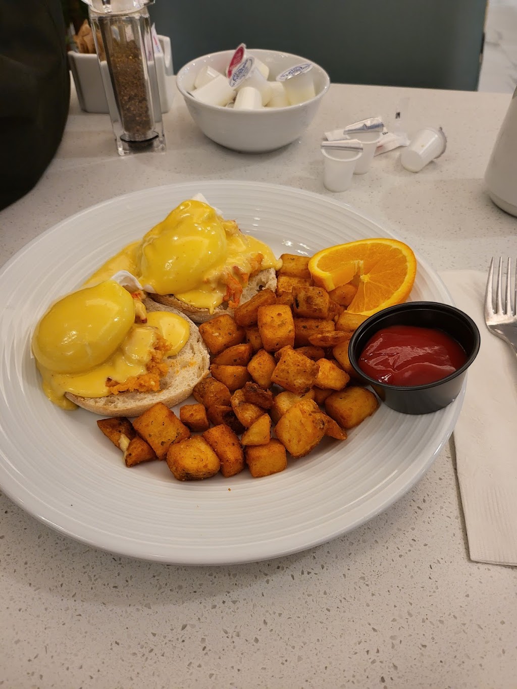 Cannery Kitchen & Social | 200 Pratt and Whitney Dr, Enfield, NS B2T 0A2, Canada | Phone: (902) 873-1400