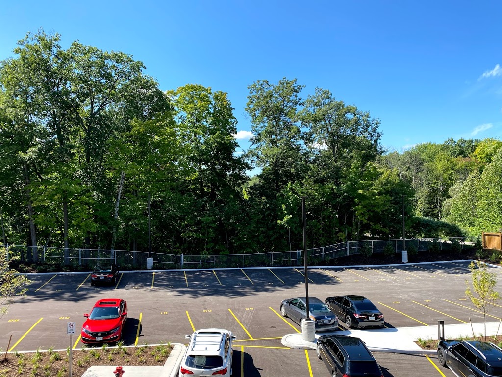 Ferndale Gardens Apartments | 430 Ferndale Dr S, Barrie, ON L4N 0M1, Canada | Phone: (705) 791-5232