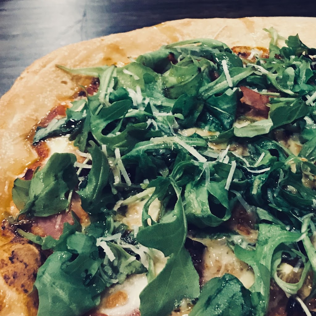 Julucas - Best Pizza in Barrhaven | Italian Restaurant | 613 Longfields Dr Unit 107, Ottawa, ON K2J 6J2, Canada | Phone: (613) 440-7770