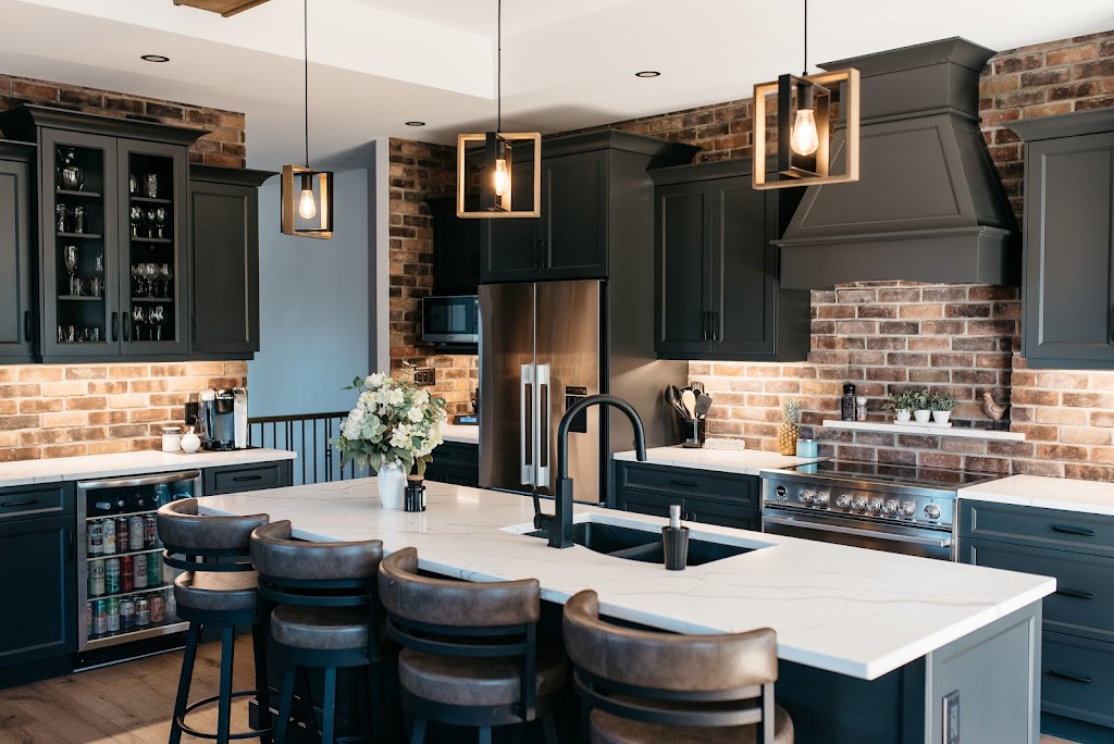 McCully Cabinets | 127 Milligan Ln, Napanee, ON K7R 3Z4, Canada | Phone: (613) 354-2266