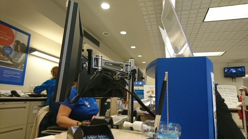 BMO Bank of Montreal | 1399 Grand Marais Rd W, Windsor, ON N9E 1E2, Canada | Phone: (519) 973-3367