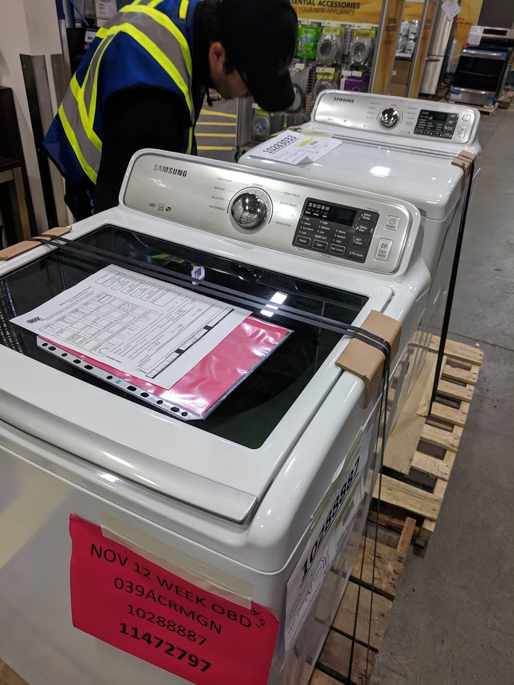Best Buy Distribution Centre | 19890 92a Ave, Langley City, BC V1M 3A9, Canada | Phone: (604) 419-5500