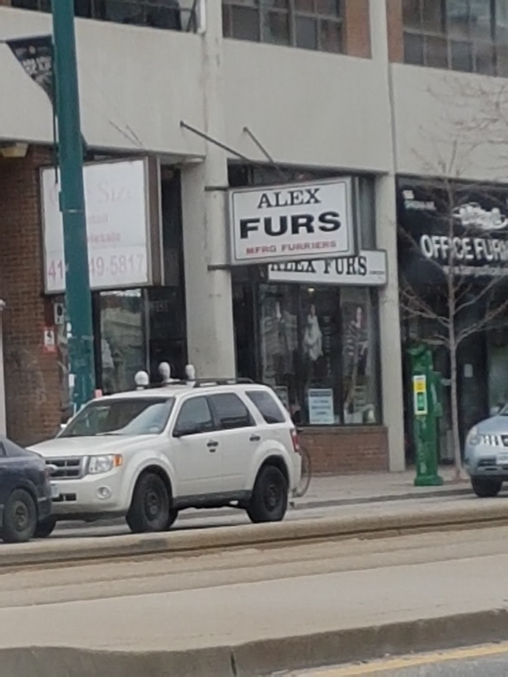 Alex Furs | 186 Spadina Ave #12, Toronto, ON M5T 3B2, Canada | Phone: (416) 703-0734