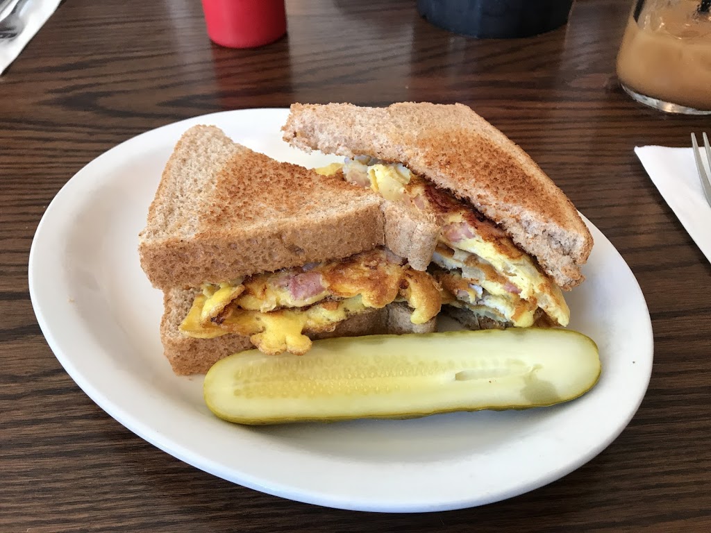 The Spot Restaurant | 311157 ON-6, Mount Forest, ON N0G 2L0, Canada | Phone: (519) 323-4738