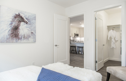 99 Jasper | 9939 Jasper Ave, Edmonton, AB T5J 2W8, Canada | Phone: (780) 990-0339