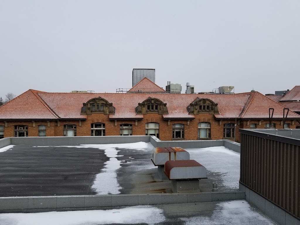 Piscine du Cégep John Abbott | 21275 Rue Lakeshore, Sainte-Anne-de-Bellevue, QC H9X 3V9, Canada | Phone: (514) 457-2737