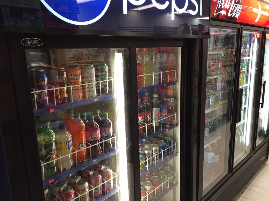Upper Middle Convenience Store | 1534 Queensbury Crescent, Oakville, ON L6H 4G5, Canada | Phone: (905) 849-1139