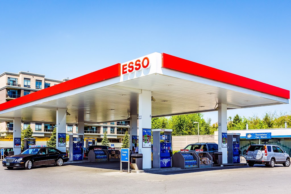 Esso | 550 Bur Oak Ave, Markham, ON L6C 3A9, Canada | Phone: (905) 927-0920
