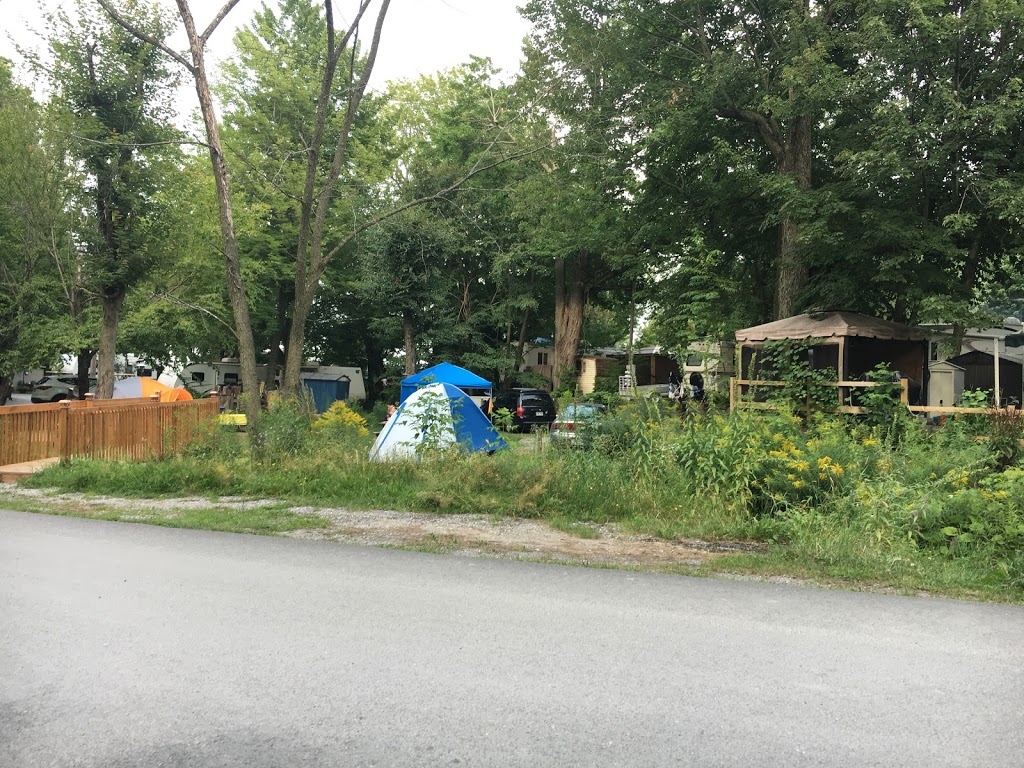 Camping Oasis | 974 1e Rang O, Sainte-Cécile-de-Milton, QC J0E 2C0, Canada | Phone: (450) 378-2181