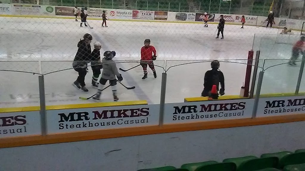 Drayton Valley Thunder | 5737 45 Ave, Drayton Valley, AB T7A 1R3, Canada | Phone: (780) 542-7845