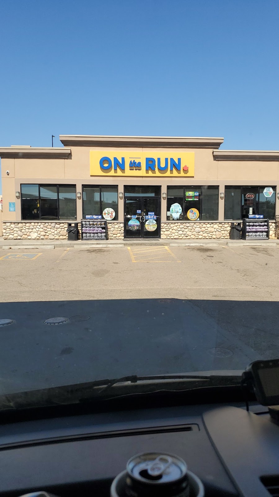 On The Run - Convenience Store | 6813 AB-16A, Vegreville, AB T9C 0A3, Canada | Phone: (780) 603-0841
