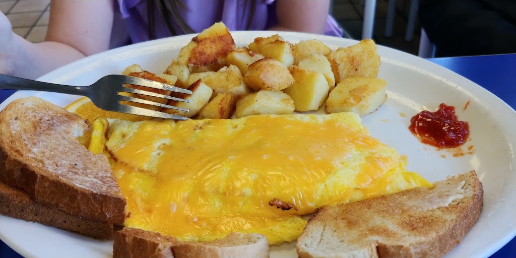 Captain Georges Fish & Chips | 1910 Dundas St E, Whitby, ON L1N 2L6, Canada | Phone: (905) 579-8200
