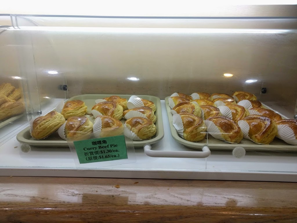 Gloucester Bakery | 131 Ravel Rd, North York, ON M2H 1T1, Canada | Phone: (416) 497-5019