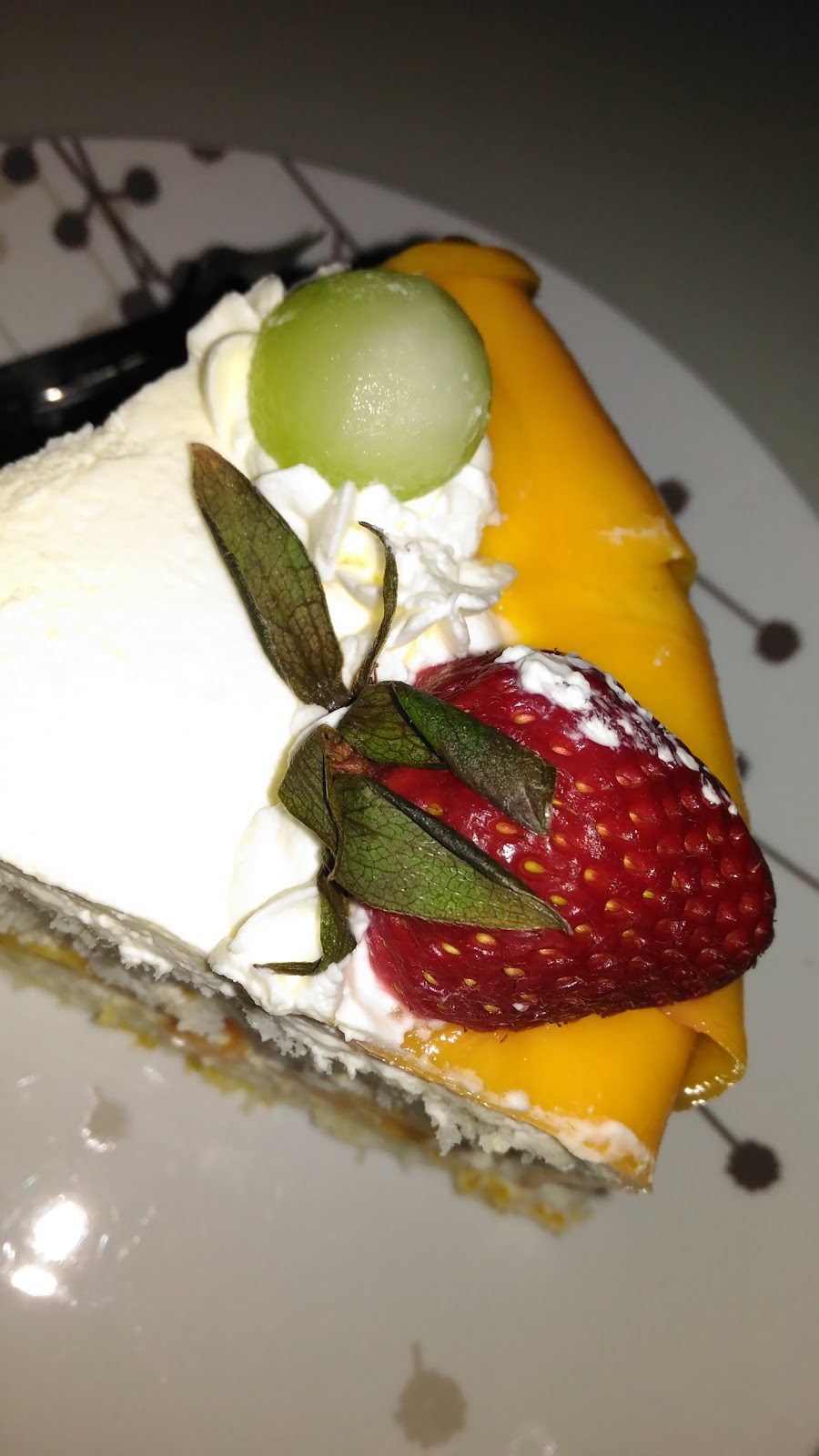 Annas Cake House | 5510 Cambie St, Vancouver, BC V5Z 3A2, Canada | Phone: (604) 325-8214
