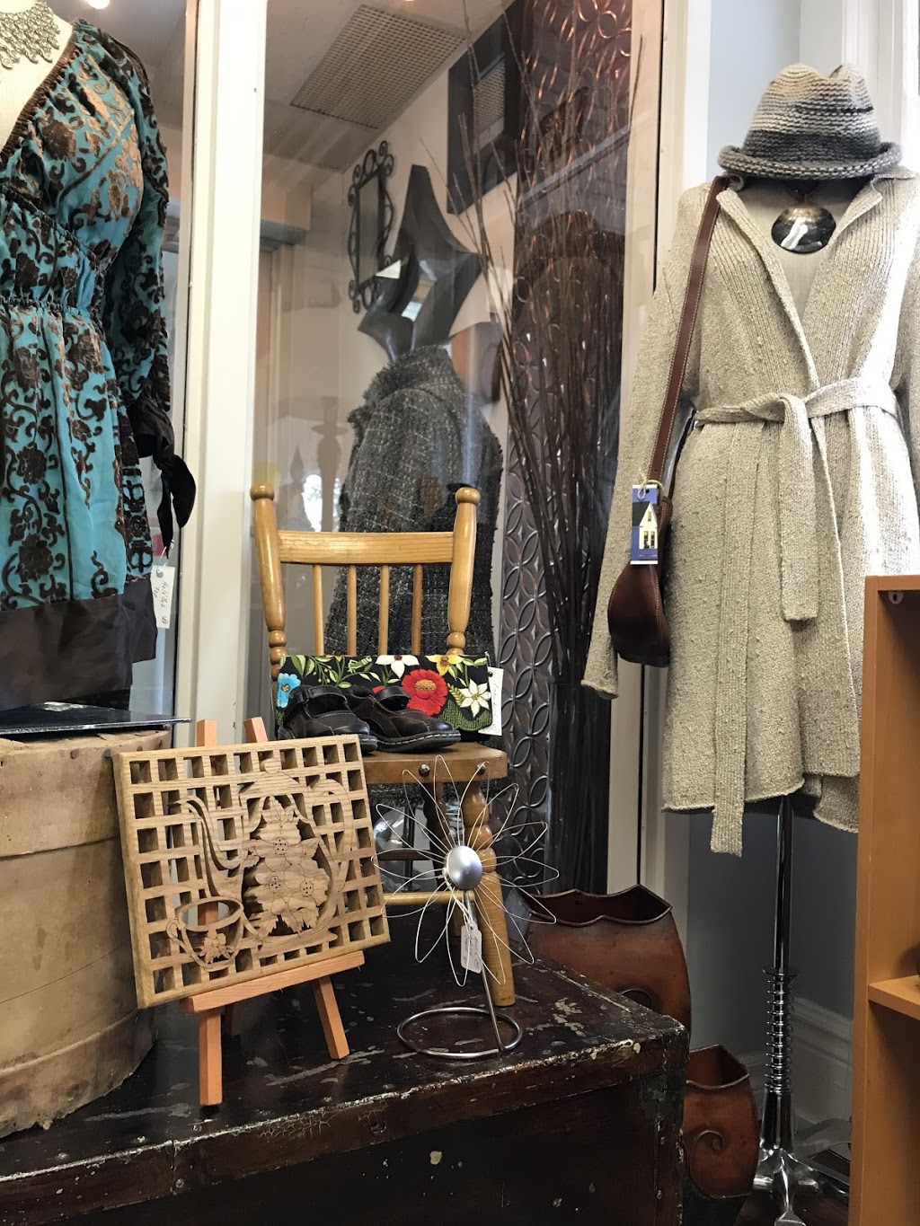reVibe | 221 Colborne St, Port Stanley, ON N5L 1C2, Canada | Phone: (226) 559-9221