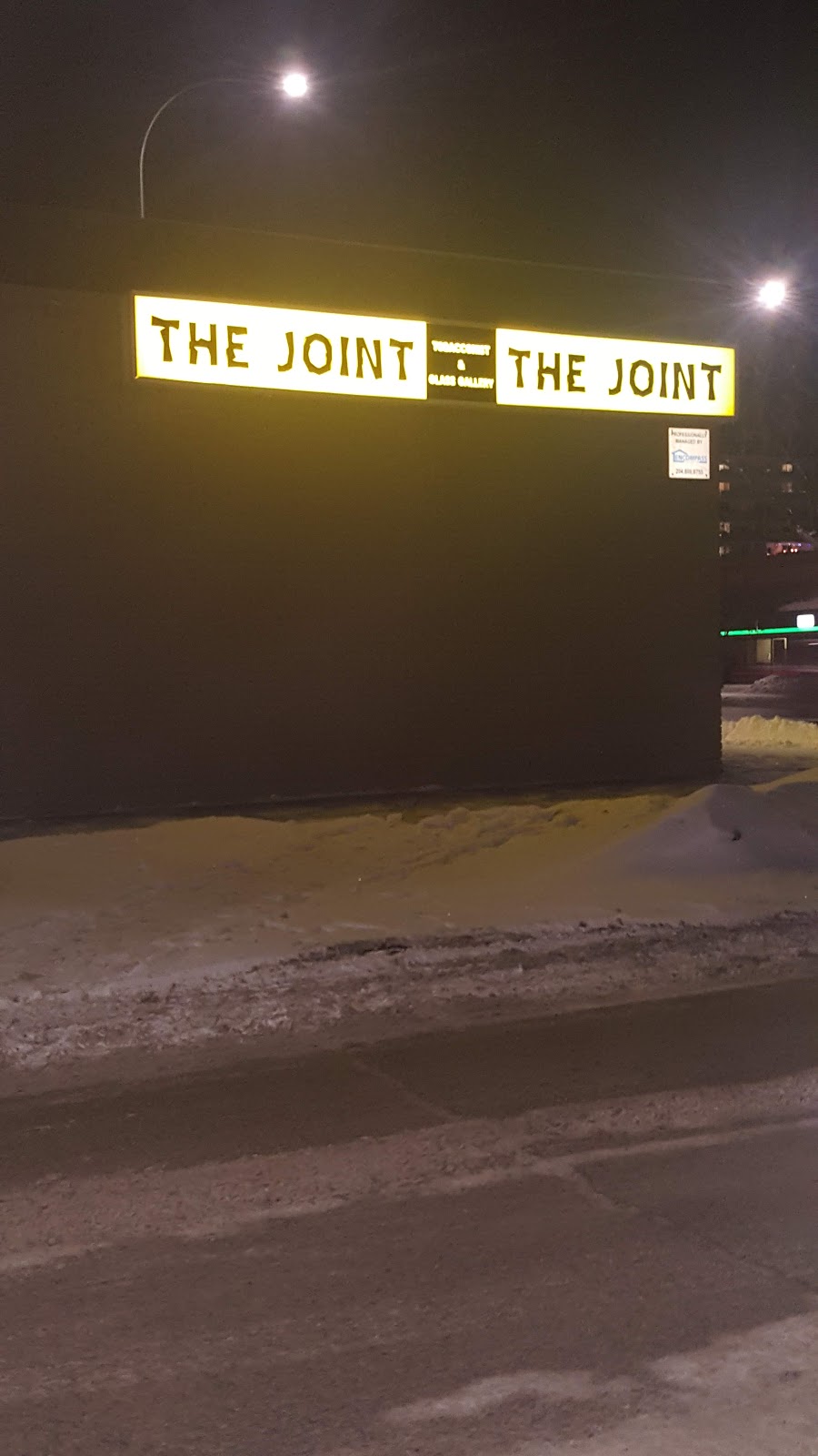 The Joint Head Shop and Vape Shop | 1165 Henderson Hwy, Winnipeg, MB R2G 1L5, Canada | Phone: (204) 615-8725