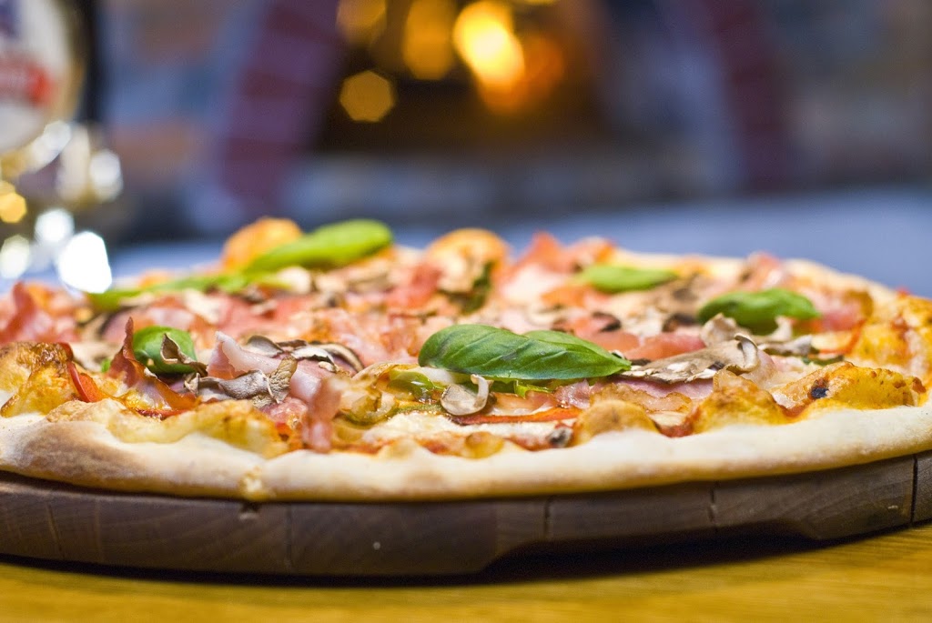 Avatara Pizza Ltd. | 3406 3 Ave NW, Calgary, AB T2N 0M2, Canada | Phone: (403) 457-4992