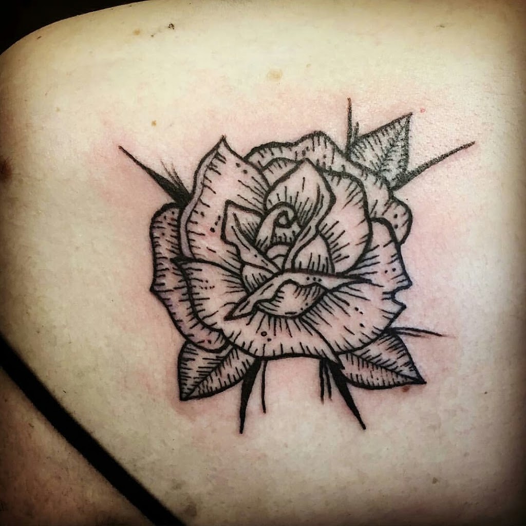 Southside Ink | 2834 Lake Shore Blvd W, Etobicoke, ON M8V 1H7, Canada | Phone: (416) 828-3815