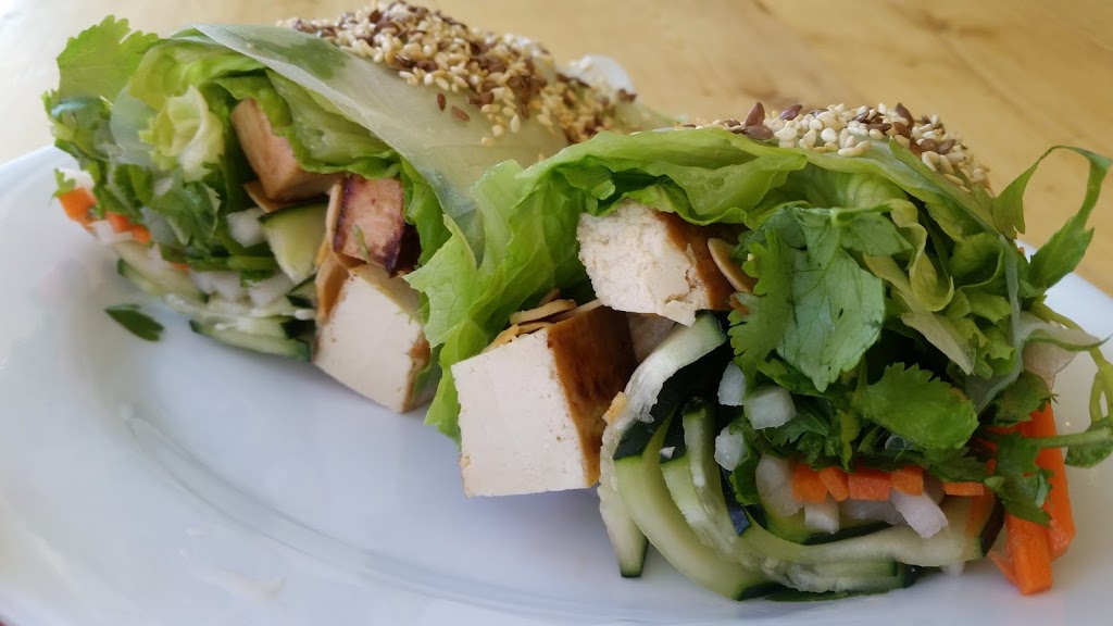 Café Toranj | 5791 Rue Sherbrooke Ouest, Montréal, QC H4A 1X2, Canada | Phone: (514) 907-8788