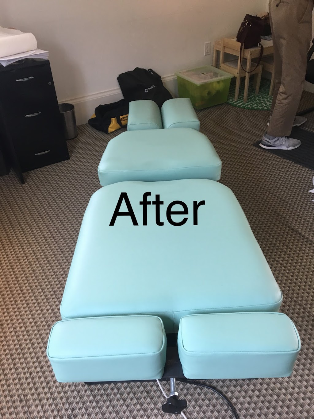 Noras Upholstery | 138 Yorkland St, Richmond Hill, ON L4S 1J1, Canada | Phone: (647) 981-2622