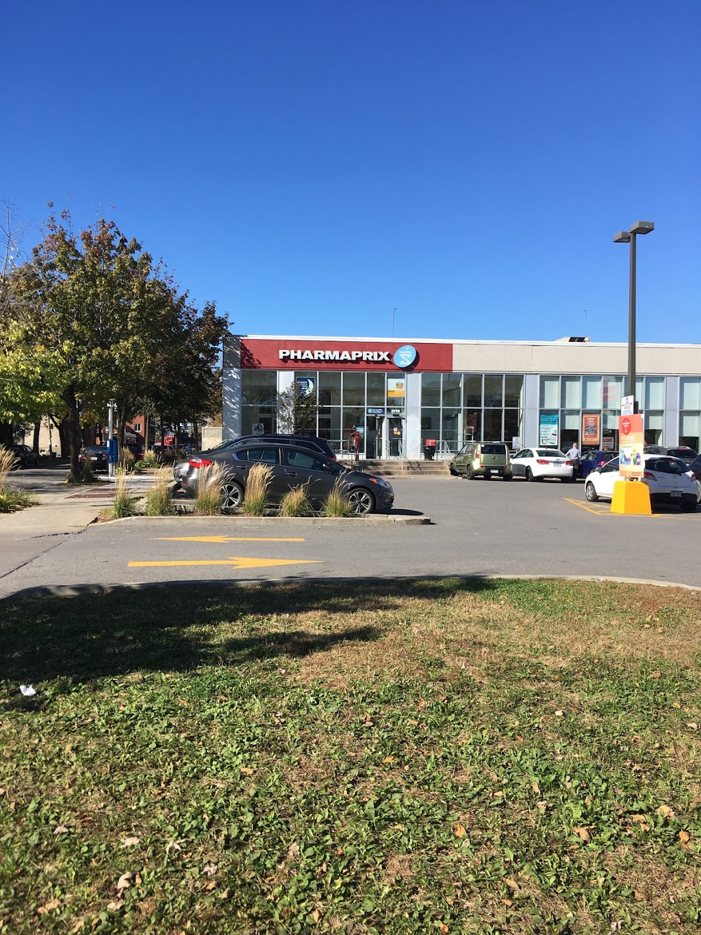 Pharmaprix | 2759 Sherbrooke E Arr, Montreal, QC H2K 1G9, Canada | Phone: (514) 528-0176