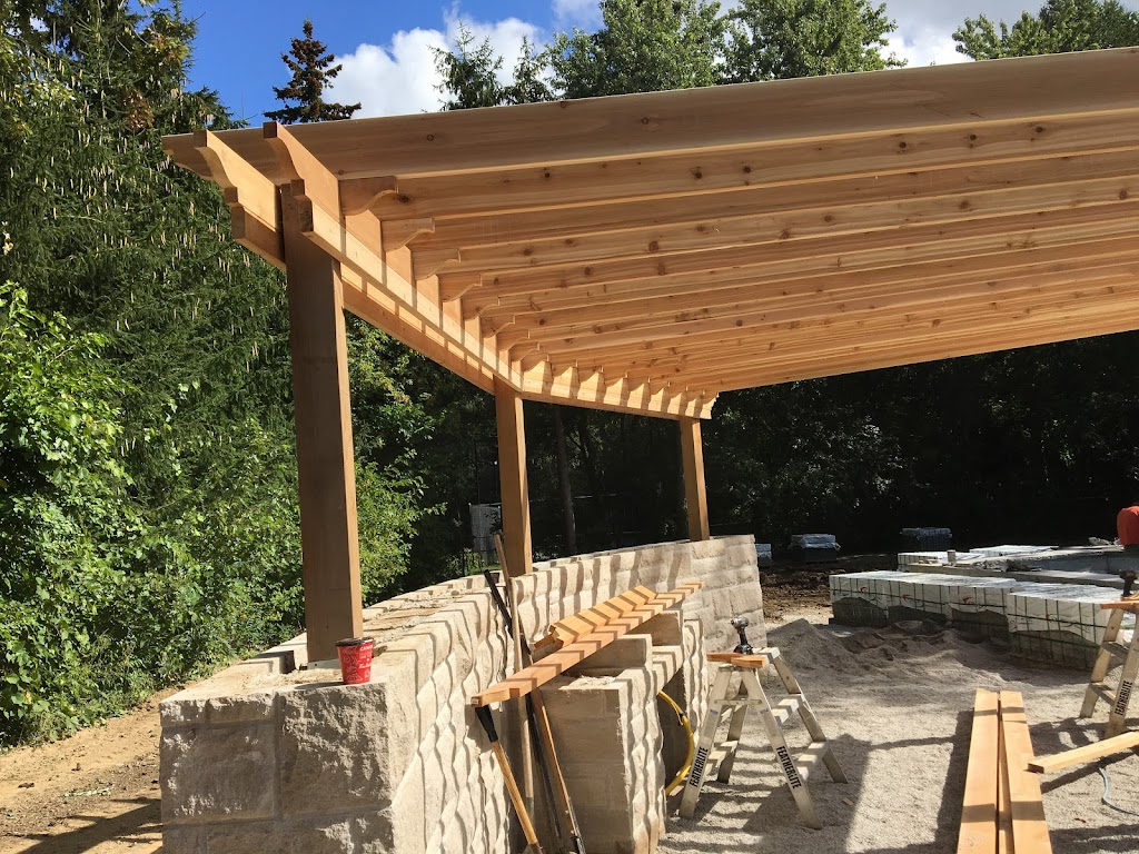 Meccano fence and deck | 188 Howard Crescent, Orangeville, ON L6Z 4H2, Canada | Phone: (647) 300-4239