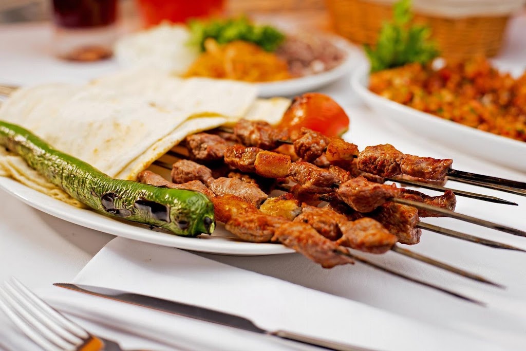 MMC Cafe Restaurant | 803 Markham Rd, Scarborough, ON M1H 2Y1, Canada | Phone: (416) 551-9994