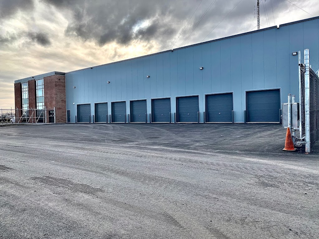 Entrepôt du Quartier | 1922 Rue Pierre-Louis-Le Tourneux, Beloeil, QC J3G 6S8, Canada | Phone: (450) 464-0350