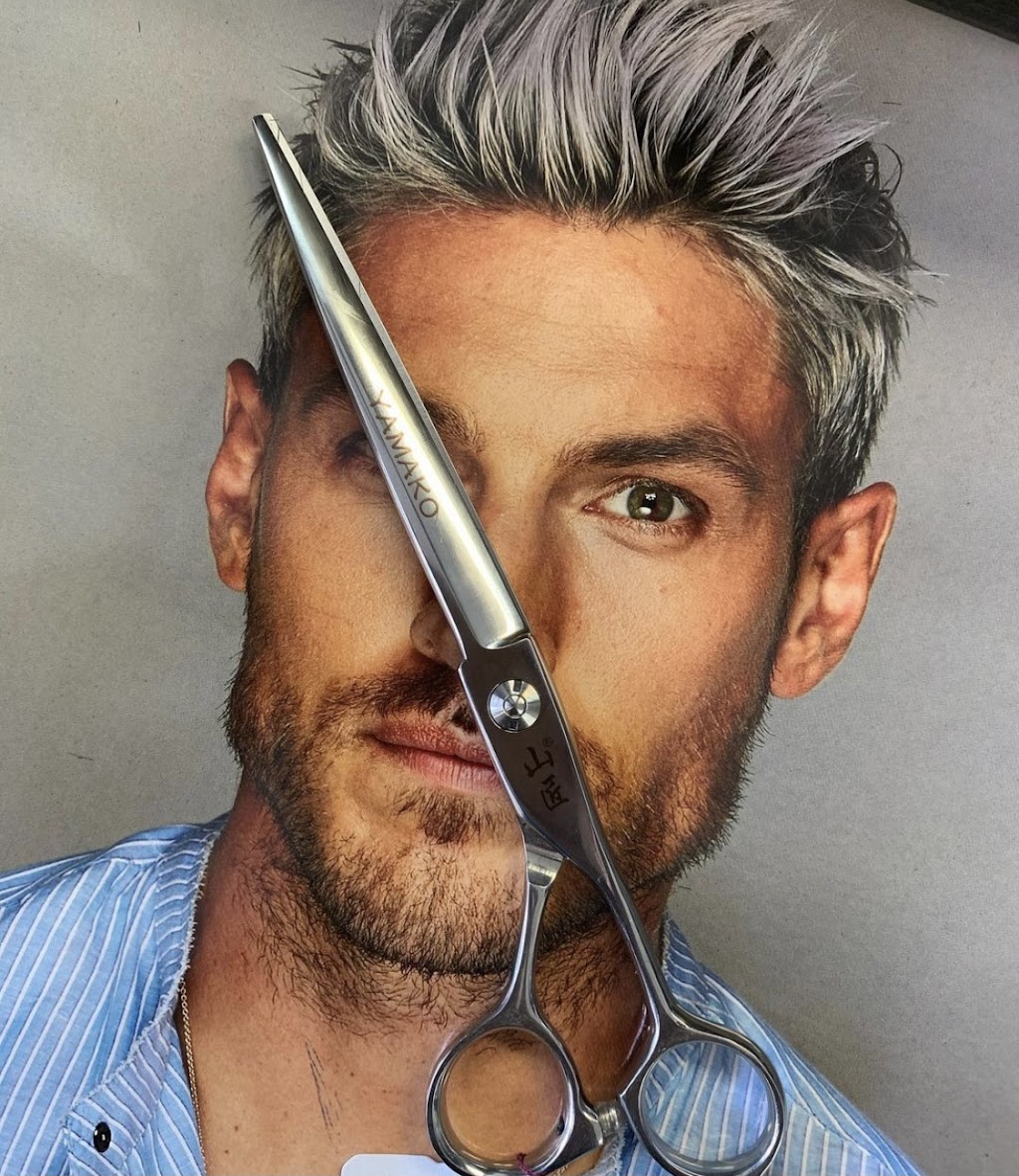 Ernestos Barber Shop | 887 Bank St, Ottawa, ON K1S 3W4, Canada | Phone: (613) 238-5038