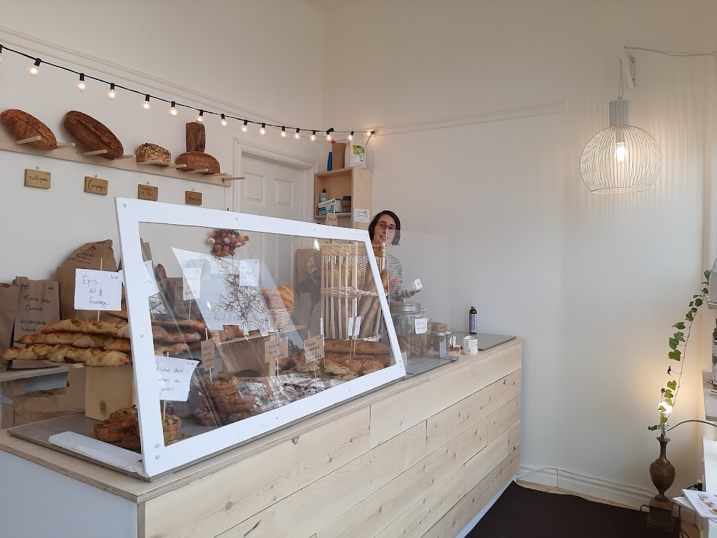 racines boulangerie fermière | 318 Rue Lafontaine, Rivière-du-Loup, QC G5R 3B1, Canada | Phone: (418) 750-7188