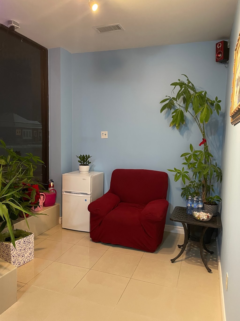 Vivi Health Centre | 298 Lakeshore Rd W, Mississauga, ON L5H 1G6, Canada | Phone: (437) 989-5886