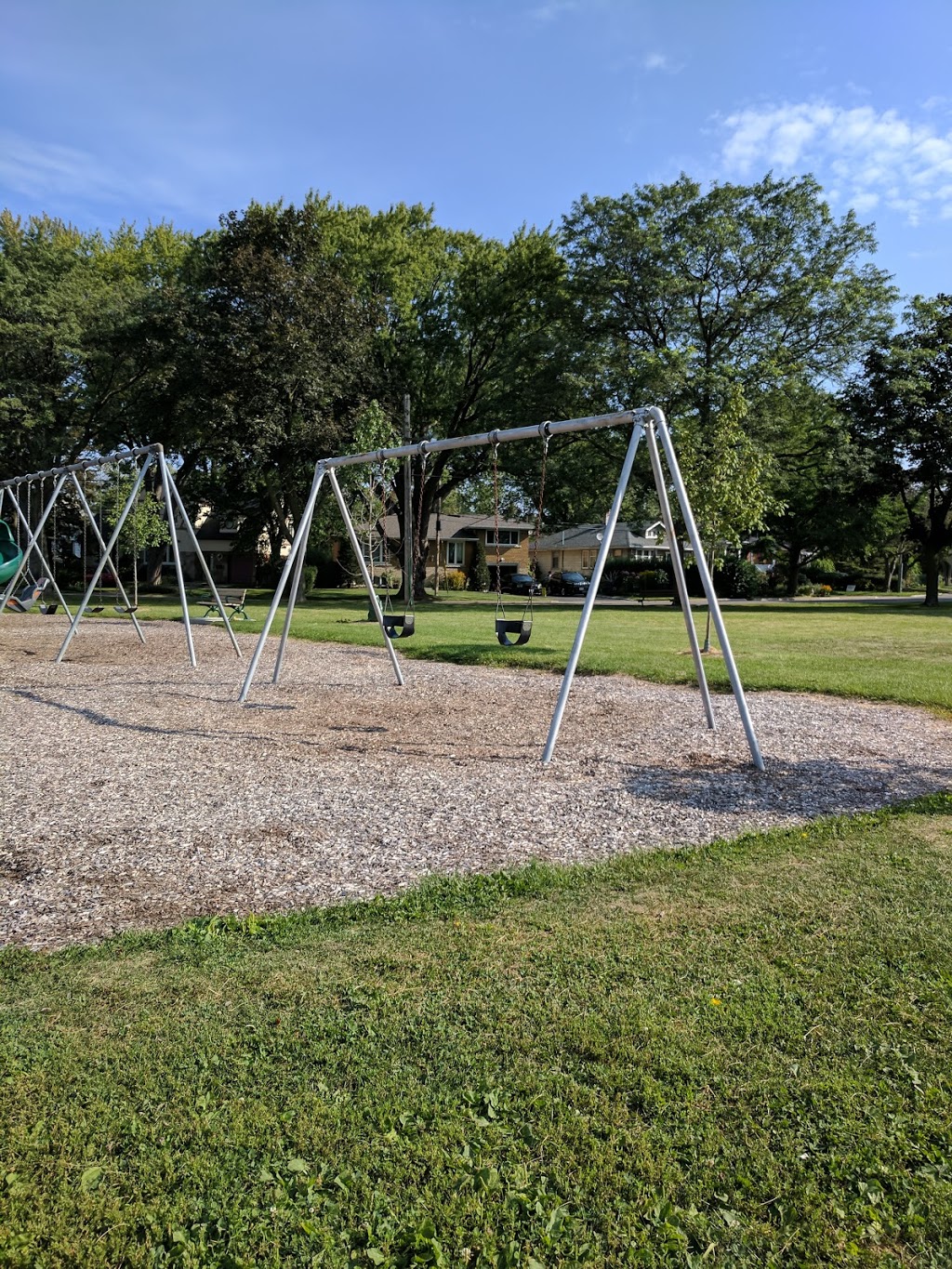 Birch Park | 75 Arcadian Cir, Etobicoke, ON M8W 2Z5, Canada | Phone: (416) 338-4386