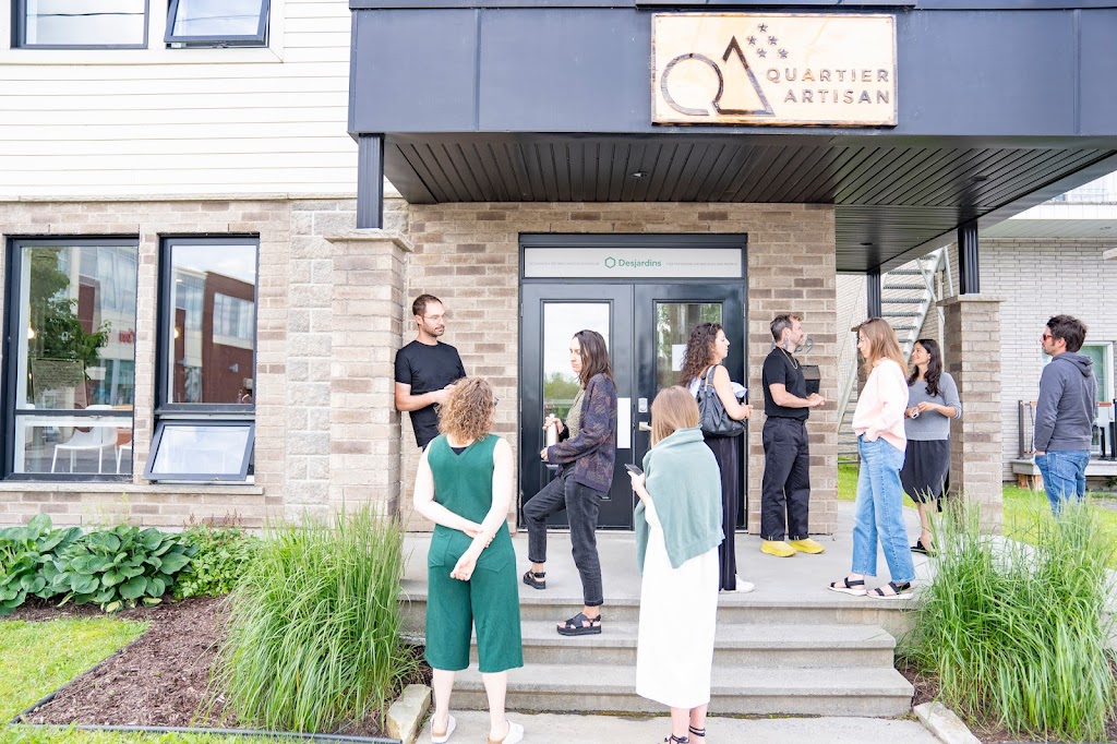 Quartier Artisan | 6229 Rue Salaberry, Lac-Mégantic, QC G6B 1H7, Canada | Phone: (819) 583-7299