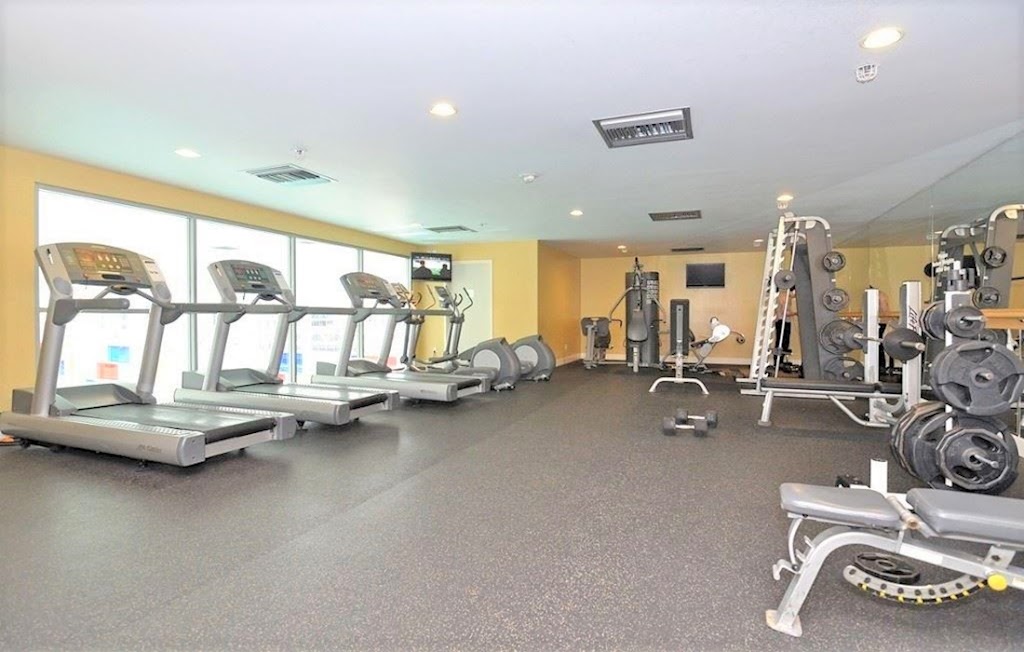 Premiere Suites | 131 Regiment Square, Vancouver, BC V6B 1X6, Canada | Phone: (888) 575-7808