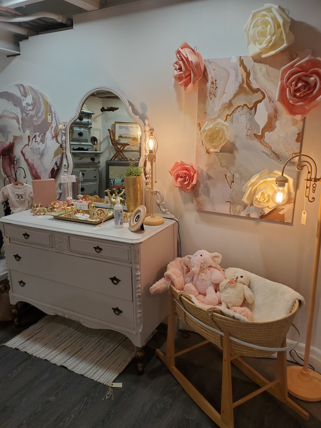 Laurels Loft | 2670 Dundas St S, Cambridge, ON N1R 5S2, Canada | Phone: (519) 624-3104