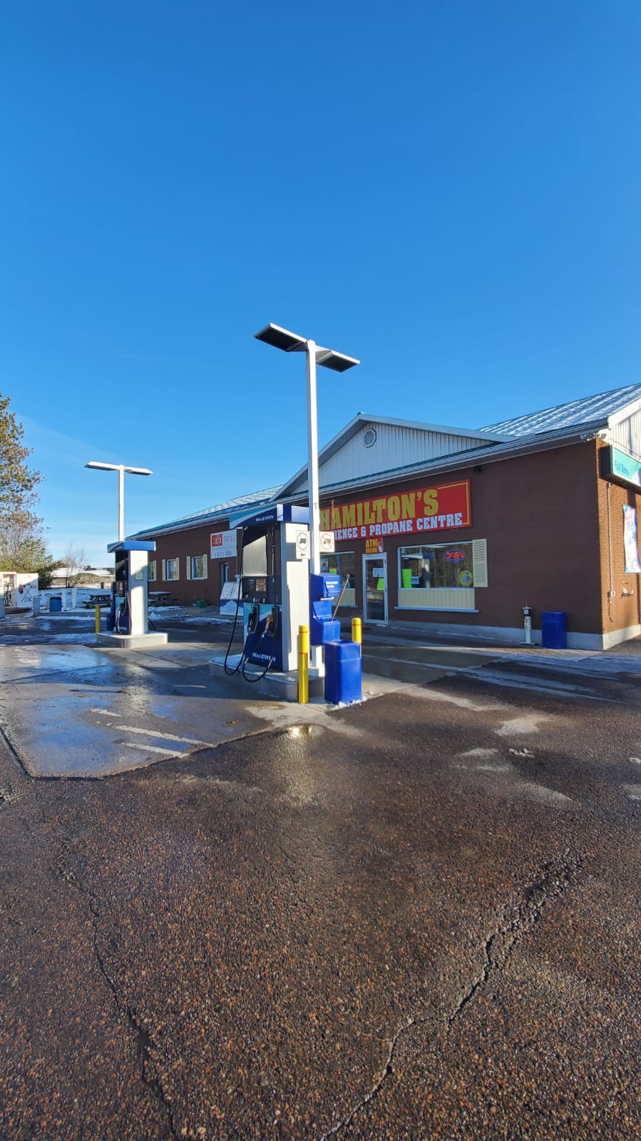 MacEwen & Hamiltons Convenience & Propane Centre | 11536 Round Lake Rd, Pembroke, ON K8A 6W8, Canada | Phone: (613) 735-5784