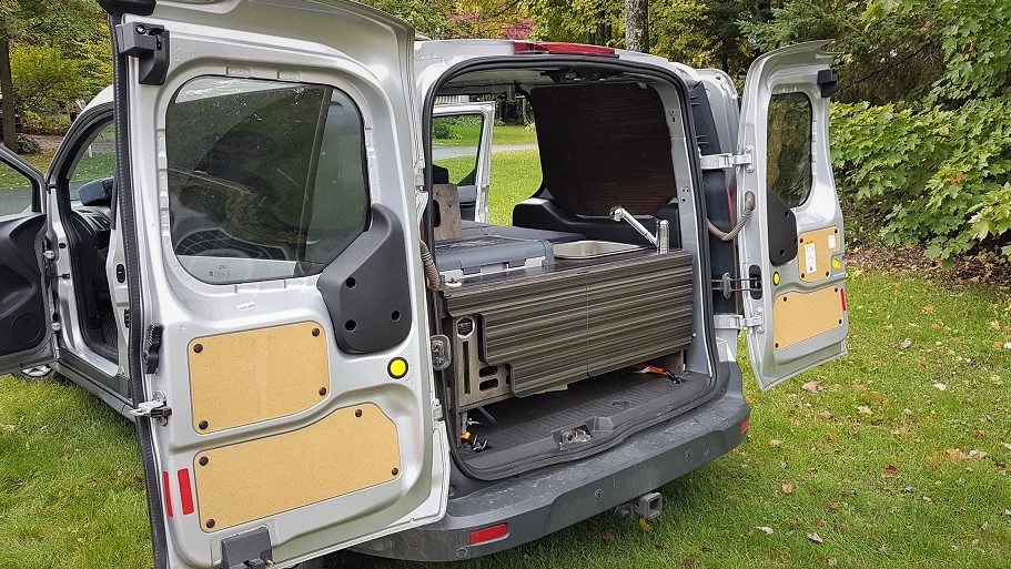 Freeway camper van kit - Ensemble de camping Car Freeway | 1738 Boulevard de la Cité des Jeunes, Les Cèdres, QC J7T 1K9, Canada | Phone: (514) 979-3673