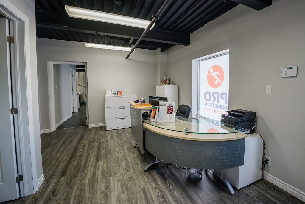 Centrefield Sports Inc | 25 Midpark Crescent, London, ON N6N 1A9, Canada | Phone: (519) 691-1200