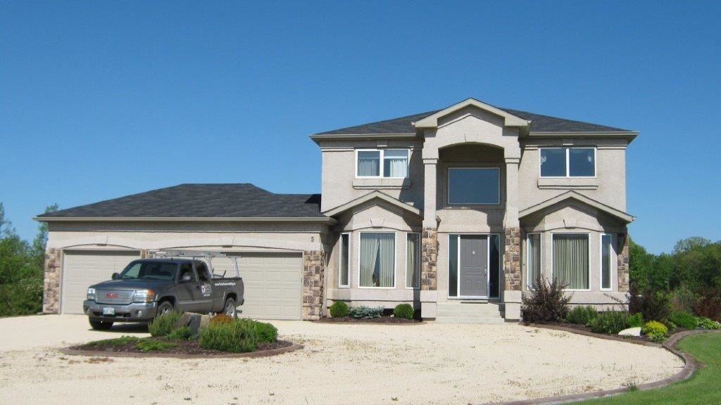 First Choice Roofing & Renovations | 351 Rd 64 N, Winnipeg, MB R2W 0K4, Canada | Phone: (204) 298-6896