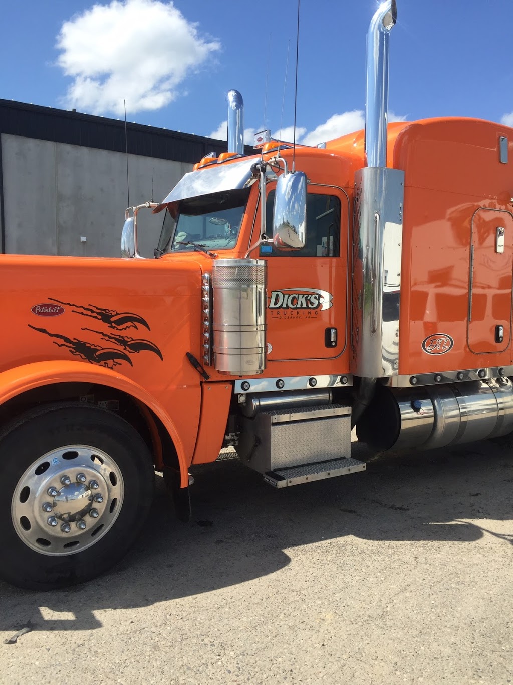 Wanderwash | 1601 27 Ave, Didsbury, AB T0M 0W0, Canada | Phone: (403) 335-9308
