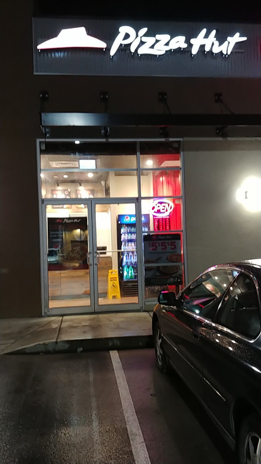 Pizza Hut | 11850 Oceola Rd #503, Lake Country, BC V4V 2T5, Canada | Phone: (250) 766-0300