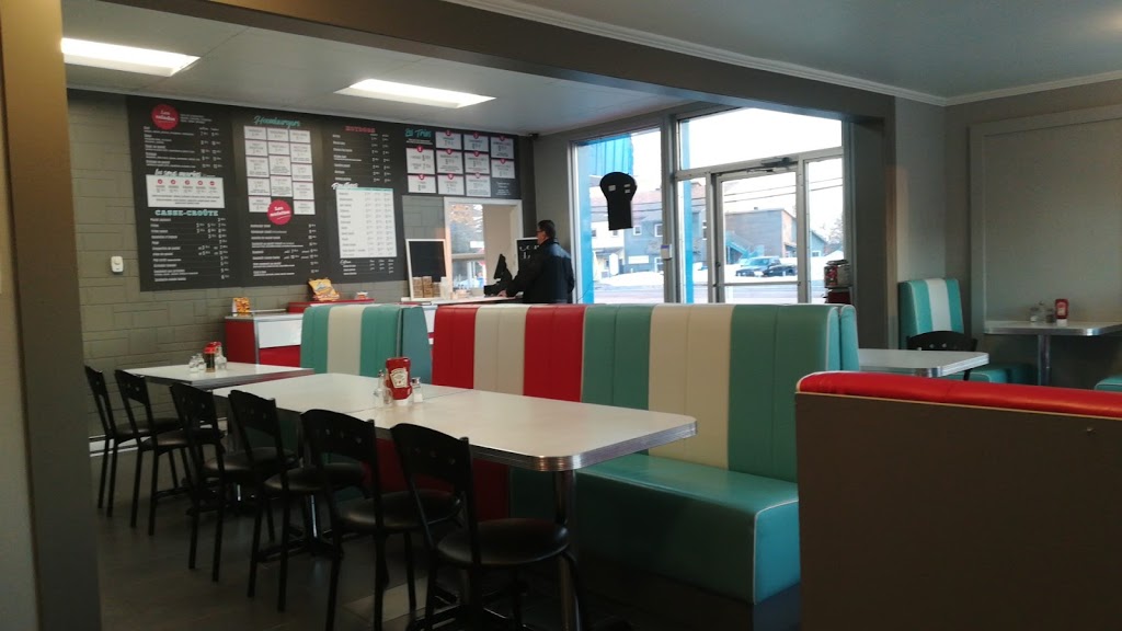 Le Spot A Ben | 195 Route, QC-338, Les Coteaux, QC J7X 1C7, Canada | Phone: (450) 267-1911